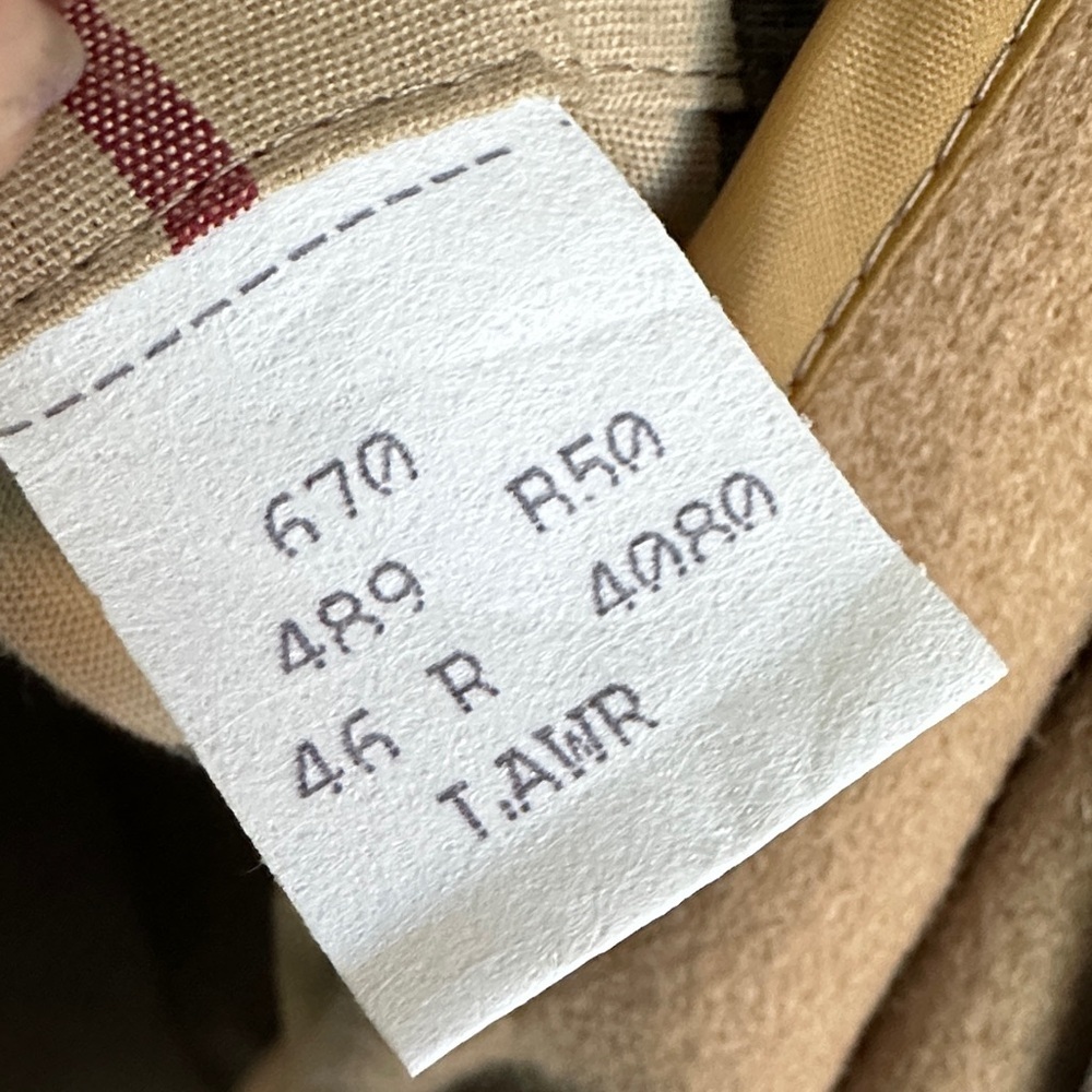 Burberry Beige Trench Coat with Check Lining - Picture 8 of 12